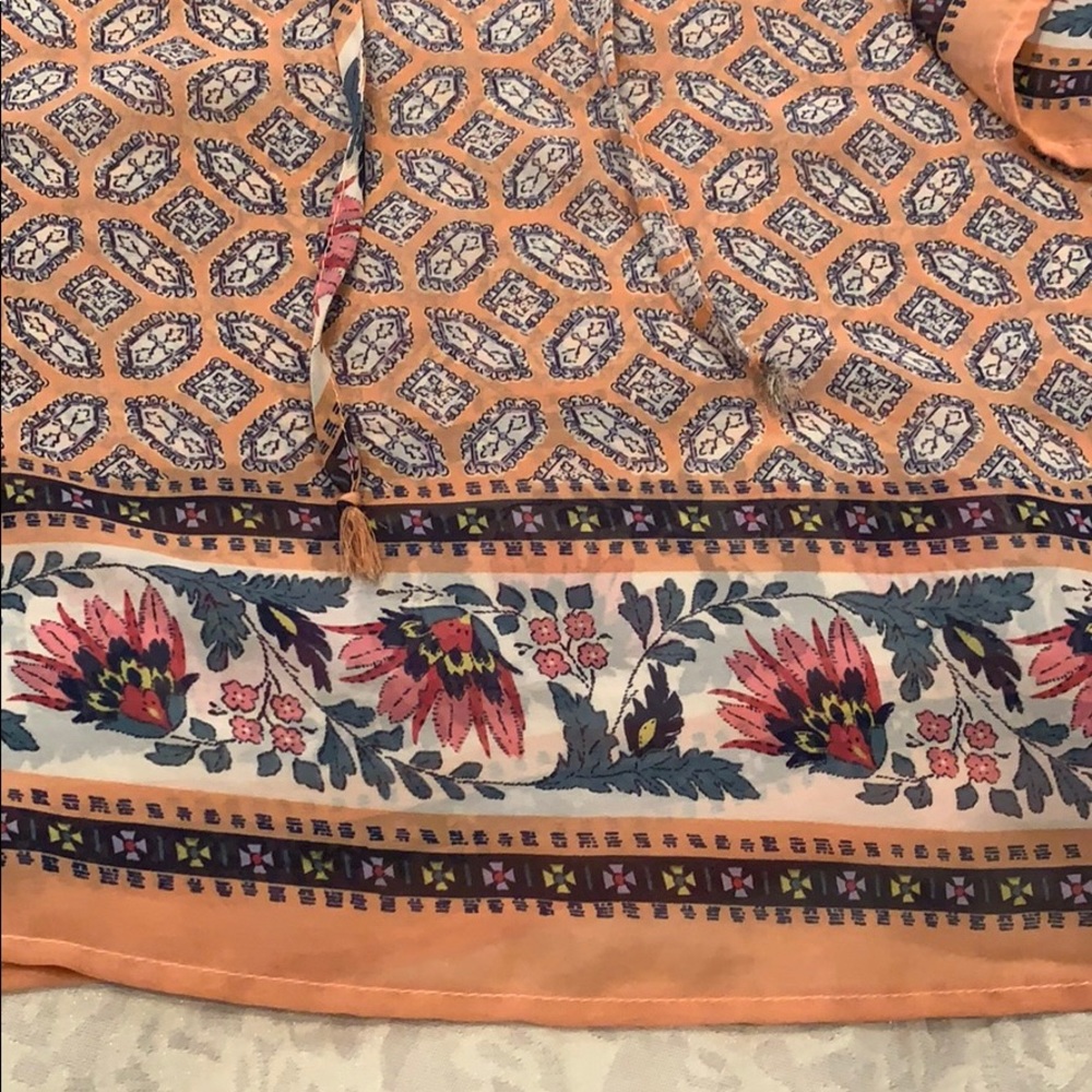 Patterned Tunic Top - Picture 2 of 4